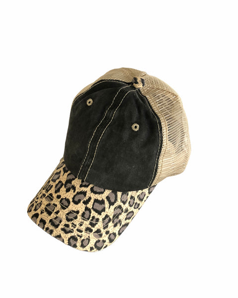 STRAIGHT OUT OF DRY SHAMPOO Black/Khaki/Leopard Criss Cross Hat